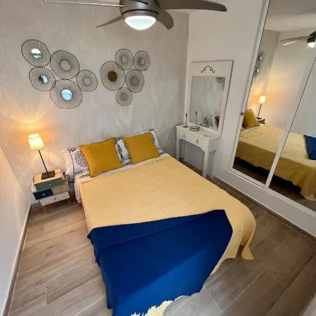 Cornelia's 1a Playa Apartamento *